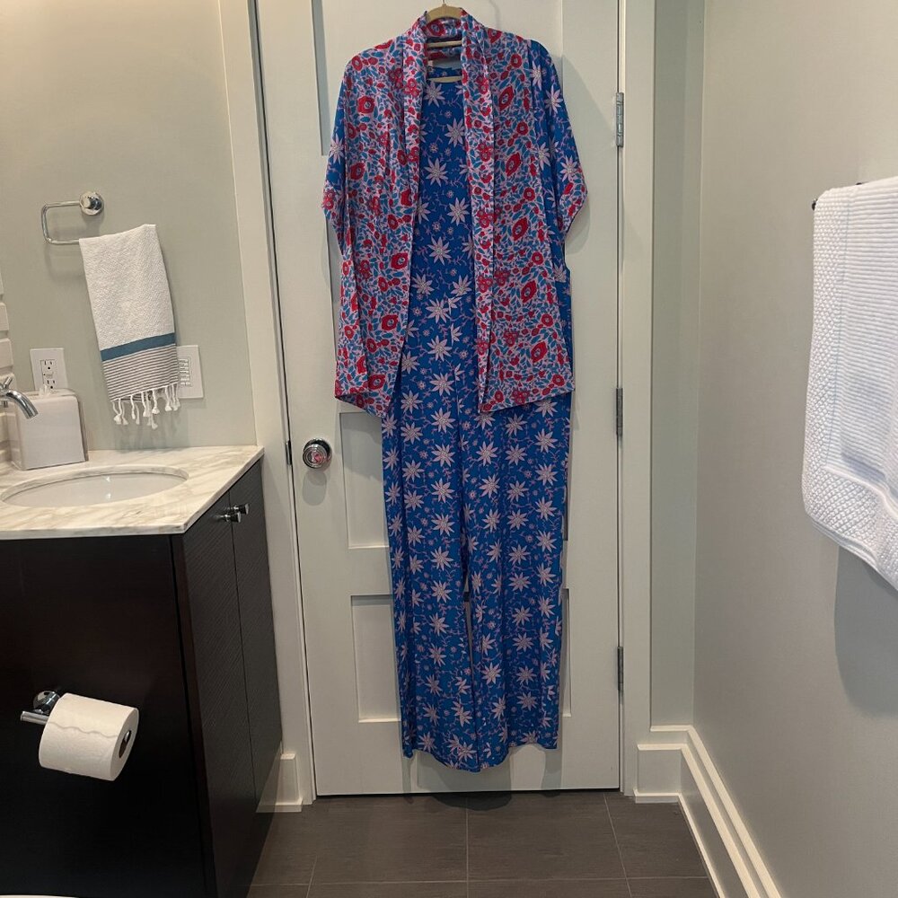 Warm flowy silk floral pantsuit with scarf